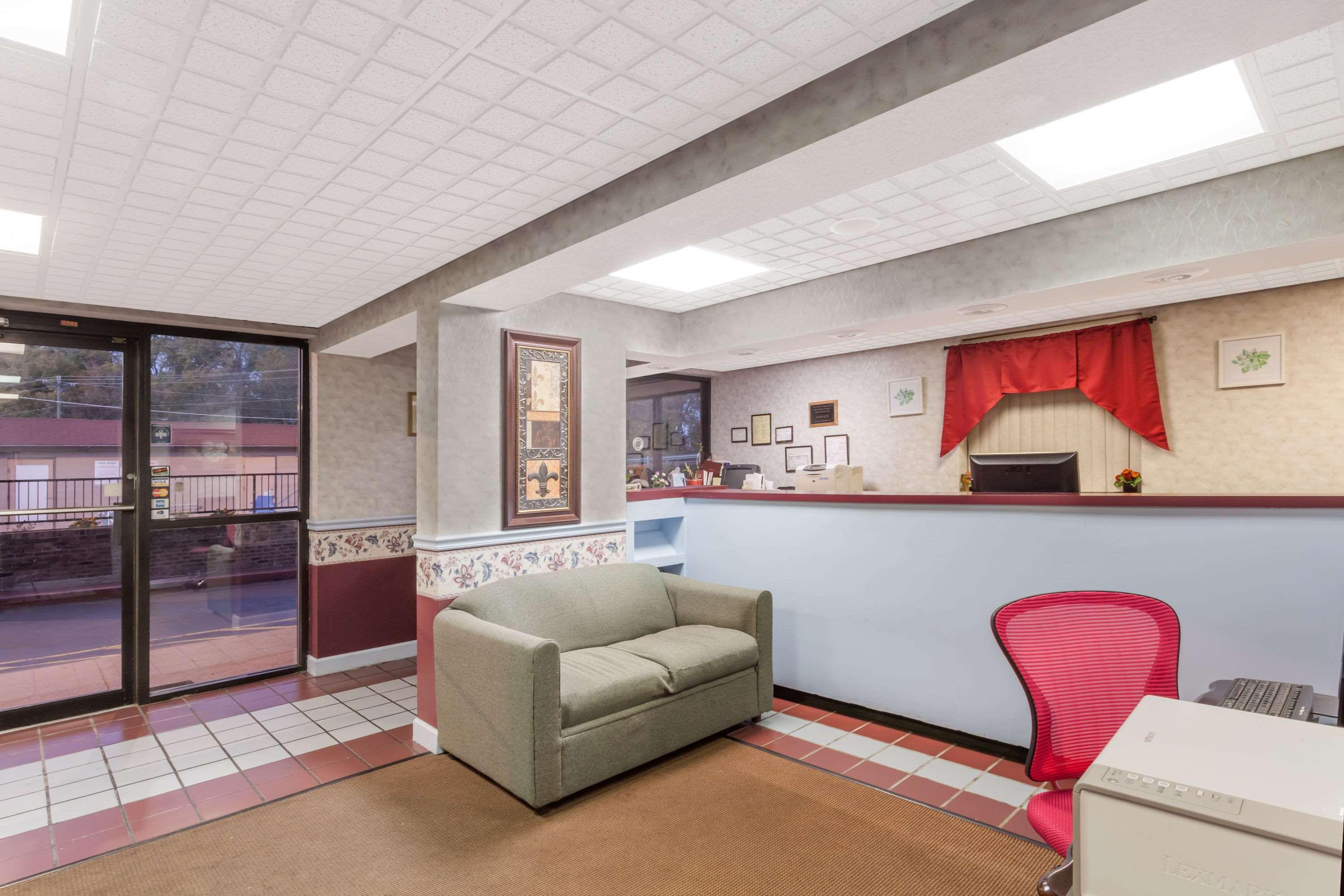 Travelodge By Wyndham Clarksville Exteriér fotografie